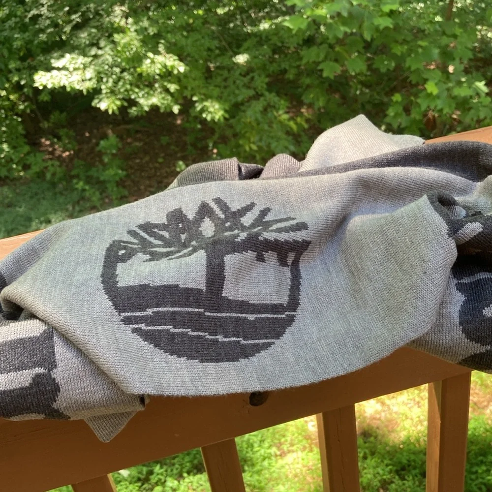 Timberland grey scarf